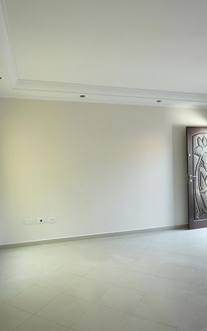 Casa para alugar com 242m², 3 quartos e 5 vagasSala
