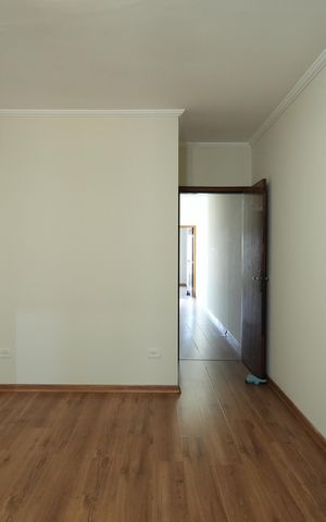 Casa para alugar com 242m², 3 quartos e 5 vagasQuarto Suite 1
