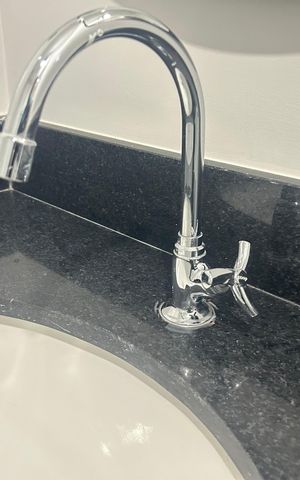 Studio para alugar com 25m², 1 quarto e sem vaga Studio para alugar com 25m², 1 quarto e sem vagaBanheiro