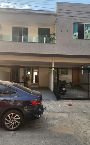 Casa para alugar com 74m², 2 quartos e 1 vaga Casa para alugar com 74m², 2 quartos e 1 vagaFachada