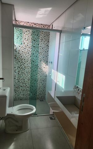 Casa para alugar com 74m², 2 quartos e 1 vaga Casa para alugar com 74m², 2 quartos e 1 vagaBanheiro social