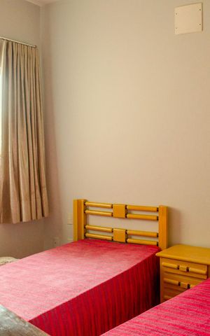 Casa de condomínio à venda com 280m², 5 quartos e 4 vagas Casa de condomínio à venda com 280m², 5 quartos e 4 vagasSuíte 1