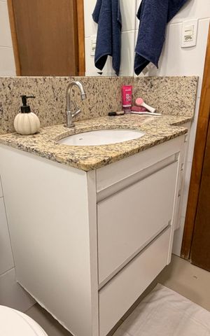 Apartamento à venda com 65m², 2 quartos e 1 vagaBanheiro Corredor
