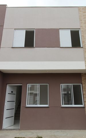 Casa de condomínio para alugar com 57m², 2 quartos e 1 vagaFachada 