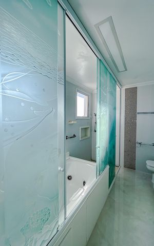 Apartamento à venda com 164m², 3 quartos e 4 vagasBanheiro da Suíte 1