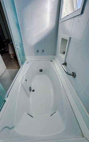 Apartamento à venda com 164m², 3 quartos e 4 vagasBanheiro da Suíte 1