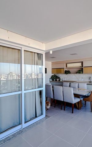 Apartamento à venda com 164m², 3 quartos e 4 vagasVaranda
