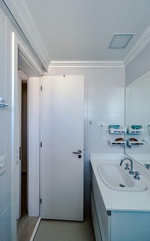 Apartamento à venda com 164m², 3 quartos e 4 vagasBanheiro da Suíte 2