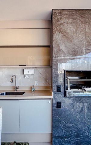 Apartamento à venda com 164m², 3 quartos e 4 vagasVaranda