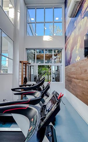 Apartamento à venda com 164m², 3 quartos e 4 vagasÁrea comum - Academia