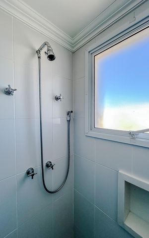 Apartamento à venda com 164m², 3 quartos e 4 vagasBanheiro da Suíte 2