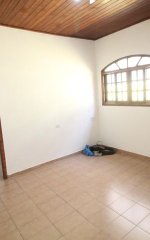 Casa para alugar com 150m², 3 quartos e 3 vagasSala