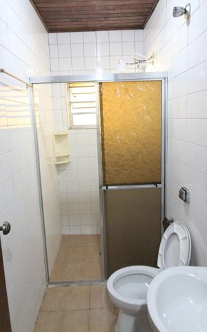 Casa para alugar com 150m², 3 quartos e 3 vagasBanheiro