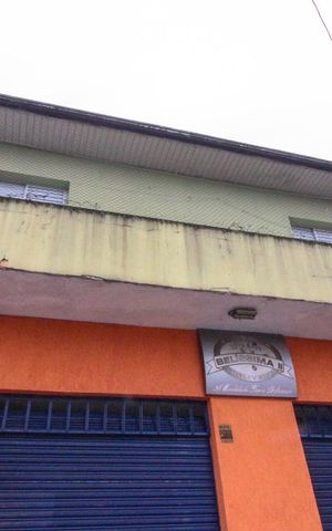 Casa para alugar com 90m², 2 quartos e sem vaga Casa para alugar com 90m², 2 quartos e sem vagaFachada