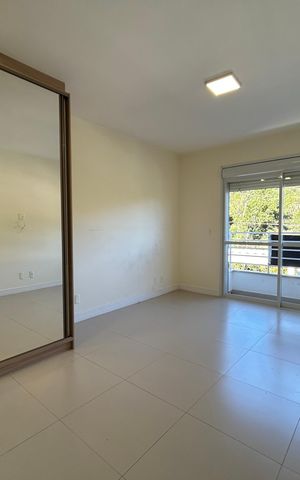 Casa de condomínio para alugar com 205m², 3 quartos e 3 vagas Casa de condomínio para alugar com 205m², 3 quartos e 3 vagasSuíte 3