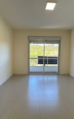 Casa de condomínio para alugar com 205m², 3 quartos e 3 vagas Casa de condomínio para alugar com 205m², 3 quartos e 3 vagasSuíte 3
