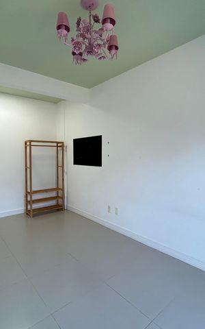 Casa de condomínio para alugar com 205m², 3 quartos e 3 vagas Casa de condomínio para alugar com 205m², 3 quartos e 3 vagasSuíte 2