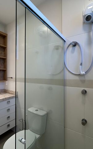 Casa de condomínio para alugar com 205m², 3 quartos e 3 vagas Casa de condomínio para alugar com 205m², 3 quartos e 3 vagasBanheiro suíte 3