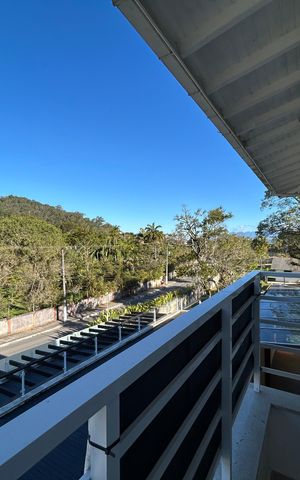 Casa de condomínio para alugar com 205m², 3 quartos e 3 vagas Casa de condomínio para alugar com 205m², 3 quartos e 3 vagasVaranda suíte