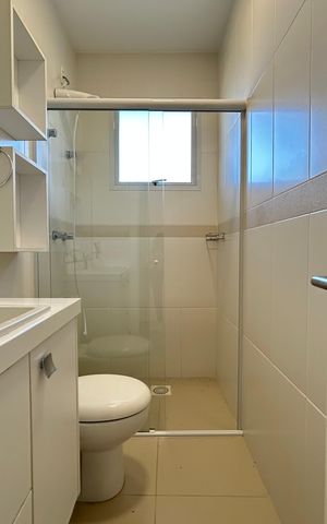 Casa de condomínio para alugar com 205m², 3 quartos e 3 vagas Casa de condomínio para alugar com 205m², 3 quartos e 3 vagasBanheiro suíte 1