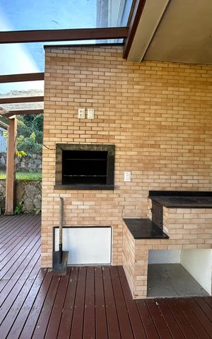 Casa de condomínio para alugar com 205m², 3 quartos e 3 vagas Casa de condomínio para alugar com 205m², 3 quartos e 3 vagasÁrea gourmet