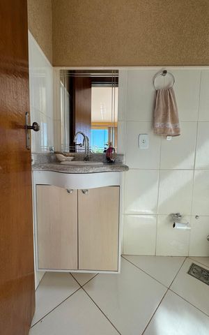 Casa à venda com 390m², 6 quartos e 7 vagas Casa à venda com 390m², 6 quartos e 7 vagasLavabo 2 Anexo 1