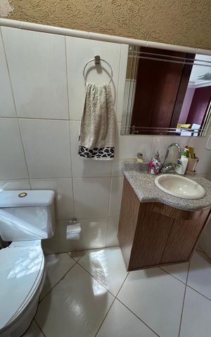 Casa à venda com 390m², 6 quartos e 7 vagas Casa à venda com 390m², 6 quartos e 7 vagasLavabo 1 Anexo 1