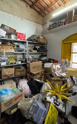 Casa à venda com 390m², 6 quartos e 7 vagas Casa à venda com 390m², 6 quartos e 7 vagasQuarto 1 Anexo 2