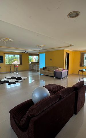 Casa à venda com 390m², 6 quartos e 7 vagas Casa à venda com 390m², 6 quartos e 7 vagasÁrea comum - Salão de festas