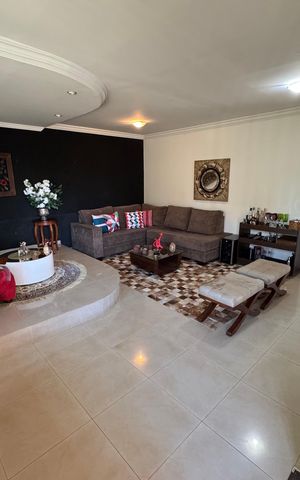 Casa à venda com 390m², 6 quartos e 7 vagas Casa à venda com 390m², 6 quartos e 7 vagasSala Anexo 1