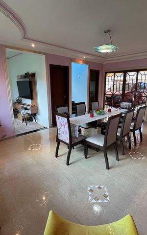 Casa à venda com 390m², 6 quartos e 7 vagas Casa à venda com 390m², 6 quartos e 7 vagasSala de Jantar Anexo 1
