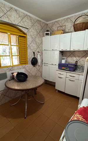 Casa à venda com 390m², 6 quartos e 7 vagas Casa à venda com 390m², 6 quartos e 7 vagasCozinha Anexo 2