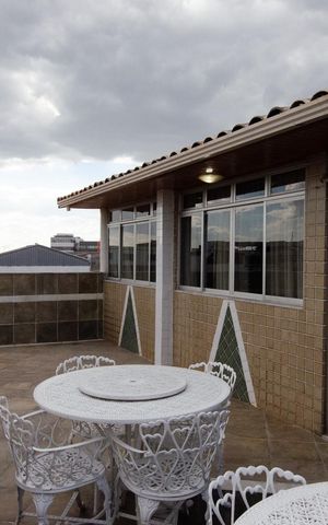 Apartamento à venda com 129m², 3 quartos e 2 vagas Apartamento à venda com 129m², 3 quartos e 2 vagasCobertura