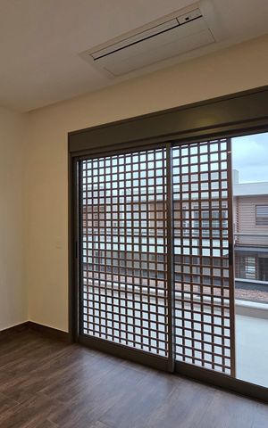 Casa de condomínio para alugar com 230m², 3 quartos e 2 vagas Casa de condomínio para alugar com 230m², 3 quartos e 2 vagasSala