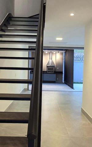 Casa de condomínio para alugar com 230m², 3 quartos e 2 vagas Casa de condomínio para alugar com 230m², 3 quartos e 2 vagasSala