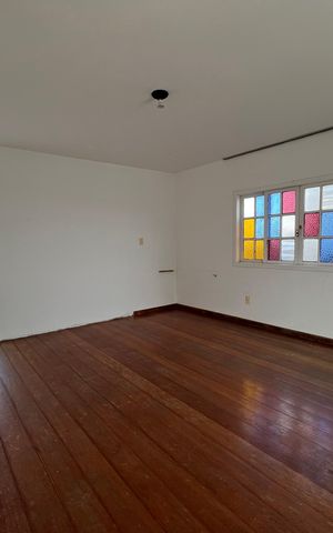 Casa para alugar com 280m², 2 quartos e 2 vagas Casa para alugar com 280m², 2 quartos e 2 vagasSala/Quarto