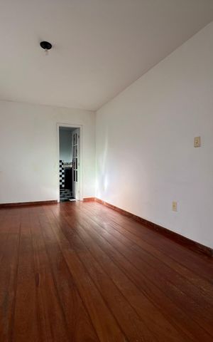 Casa para alugar com 280m², 2 quartos e 2 vagas Casa para alugar com 280m², 2 quartos e 2 vagasSuíte