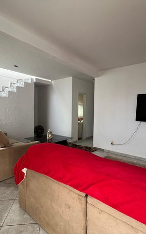 Casa para alugar com 360m², 4 quartos e 3 vagas Casa para alugar com 360m², 4 quartos e 3 vagasSala