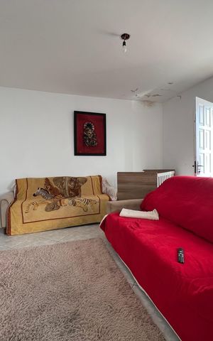 Casa para alugar com 360m², 4 quartos e 3 vagas Casa para alugar com 360m², 4 quartos e 3 vagasSala