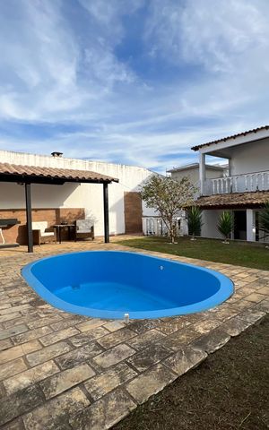 Casa para alugar com 360m², 4 quartos e 3 vagas Casa para alugar com 360m², 4 quartos e 3 vagasÁrea Externa - Piscina