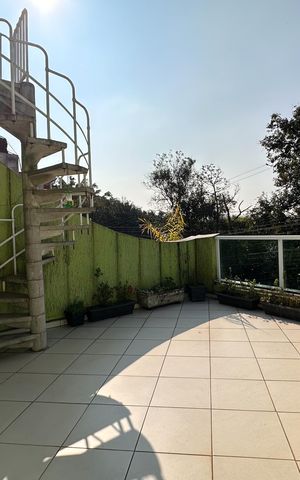 Casa à venda com 250m², 3 quartos e 2 vagas Casa à venda com 250m², 3 quartos e 2 vagasSacada da Suíte