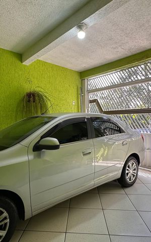 Casa à venda com 250m², 3 quartos e 2 vagas Casa à venda com 250m², 3 quartos e 2 vagasGaragem
