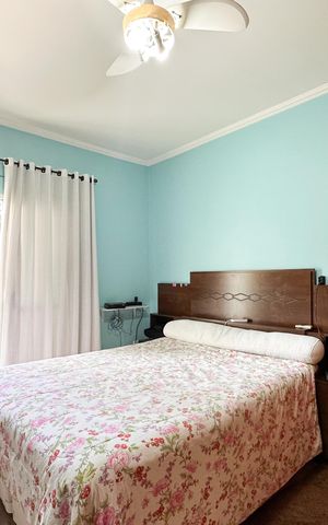 Casa à venda com 250m², 3 quartos e 2 vagas Casa à venda com 250m², 3 quartos e 2 vagasSuíte