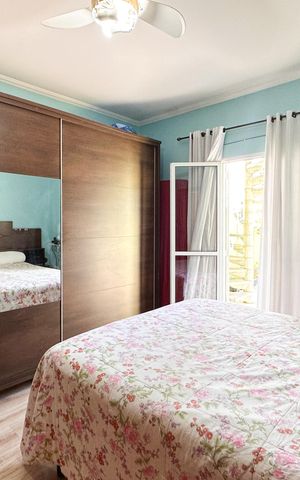 Casa à venda com 250m², 3 quartos e 2 vagas Casa à venda com 250m², 3 quartos e 2 vagasSuíte