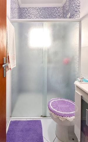 Casa à venda com 250m², 3 quartos e 2 vagas Casa à venda com 250m², 3 quartos e 2 vagasBanheiro Social