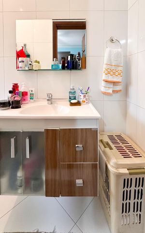 Casa à venda com 250m², 3 quartos e 2 vagas Casa à venda com 250m², 3 quartos e 2 vagasBanheiro da Suíte
