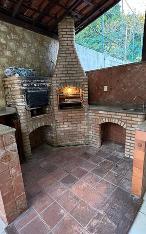 Casa de condomínio à venda com 103m², 3 quartos e 3 vagas Casa de condomínio à venda com 103m², 3 quartos e 3 vagasChurrasqueira