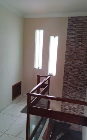Casa para alugar com 200m², 4 quartos e 5 vagas Casa para alugar com 200m², 4 quartos e 5 vagasCorredor