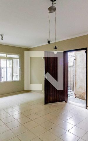 Casa à venda com 132m², 3 quartos e 2 vagas