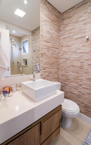 Apartamento à venda com 74m², 2 quartos e 1 vaga Apartamento à venda com 74m², 2 quartos e 1 vagaBanheiro da Suíte